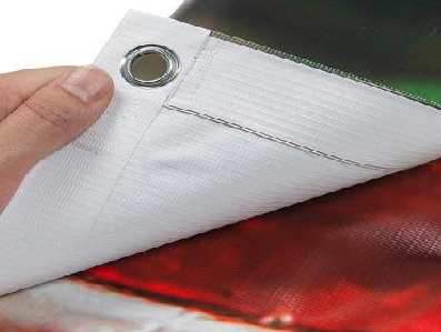 盐亭喷绘和刀刮布的工艺区别。