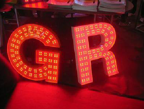 盐亭LED发光字常见的安装误区。